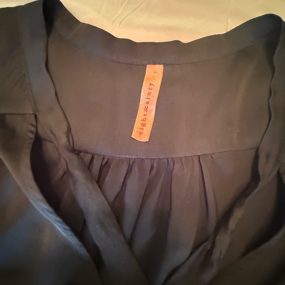 Eight Sixty Black Sleeveless Button Front Blouse with tie neck Size 2X - Picture 3 of 10